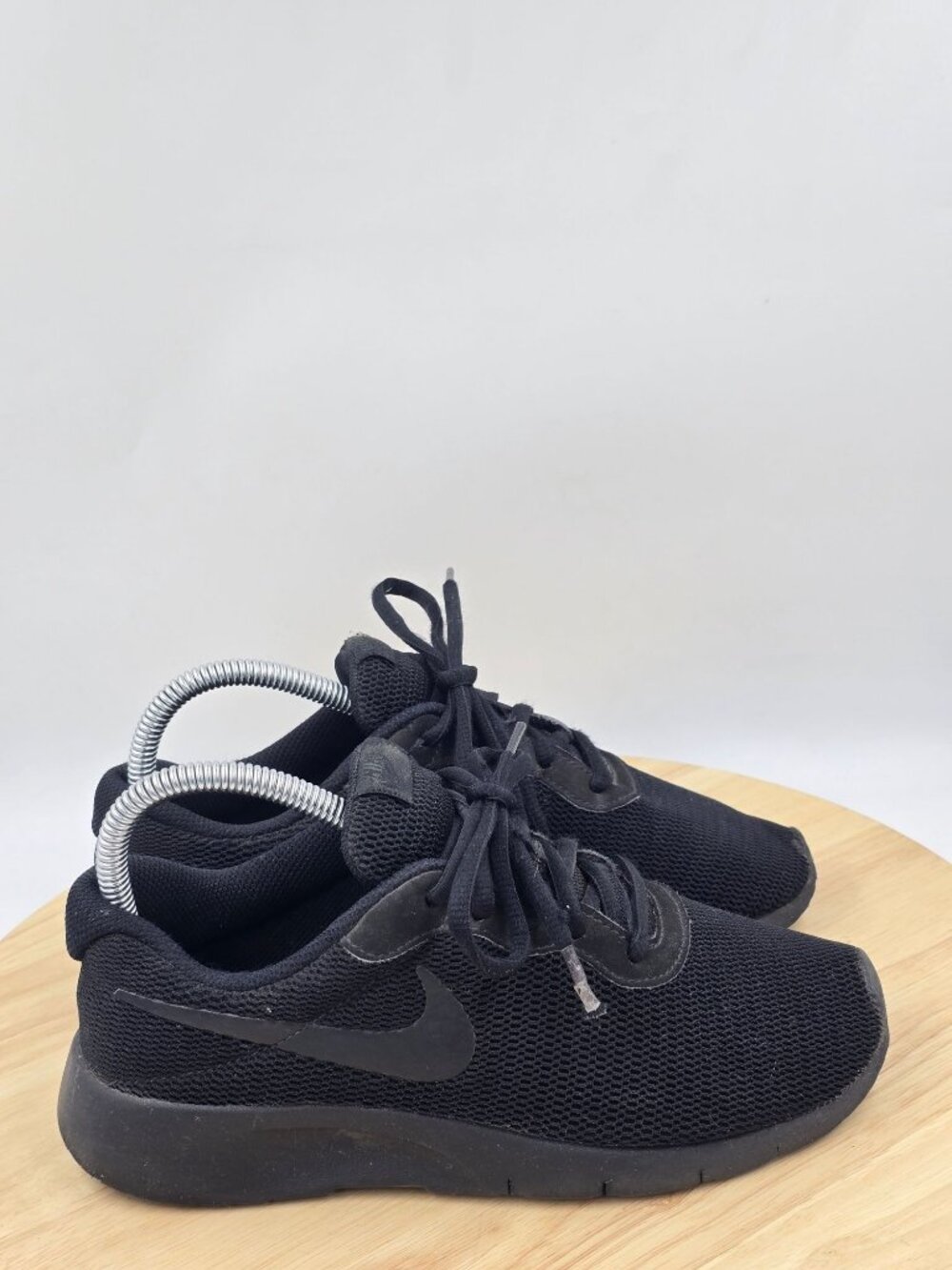 NIKE TANJUN (GS) 818381-001 BLACK/BLACK RUNNING SHOE UNISEX BIG KIDS sz 5Y